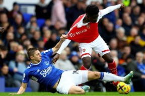 NG SPORTS-转会期体能课后，西汉姆绝杀压哨备战法国杯，媒体盛赞，更衣室氛围转暖的简单介绍